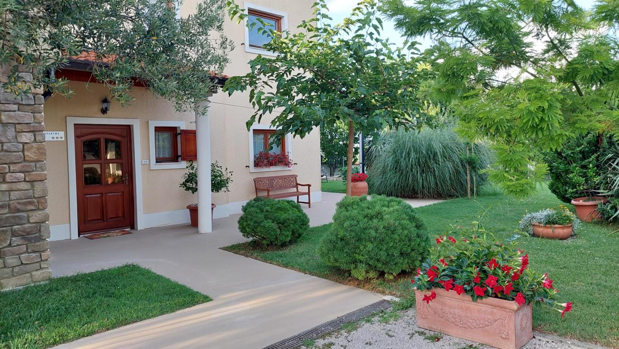 Apartment Oaza Relax Capodistria Esterno foto
